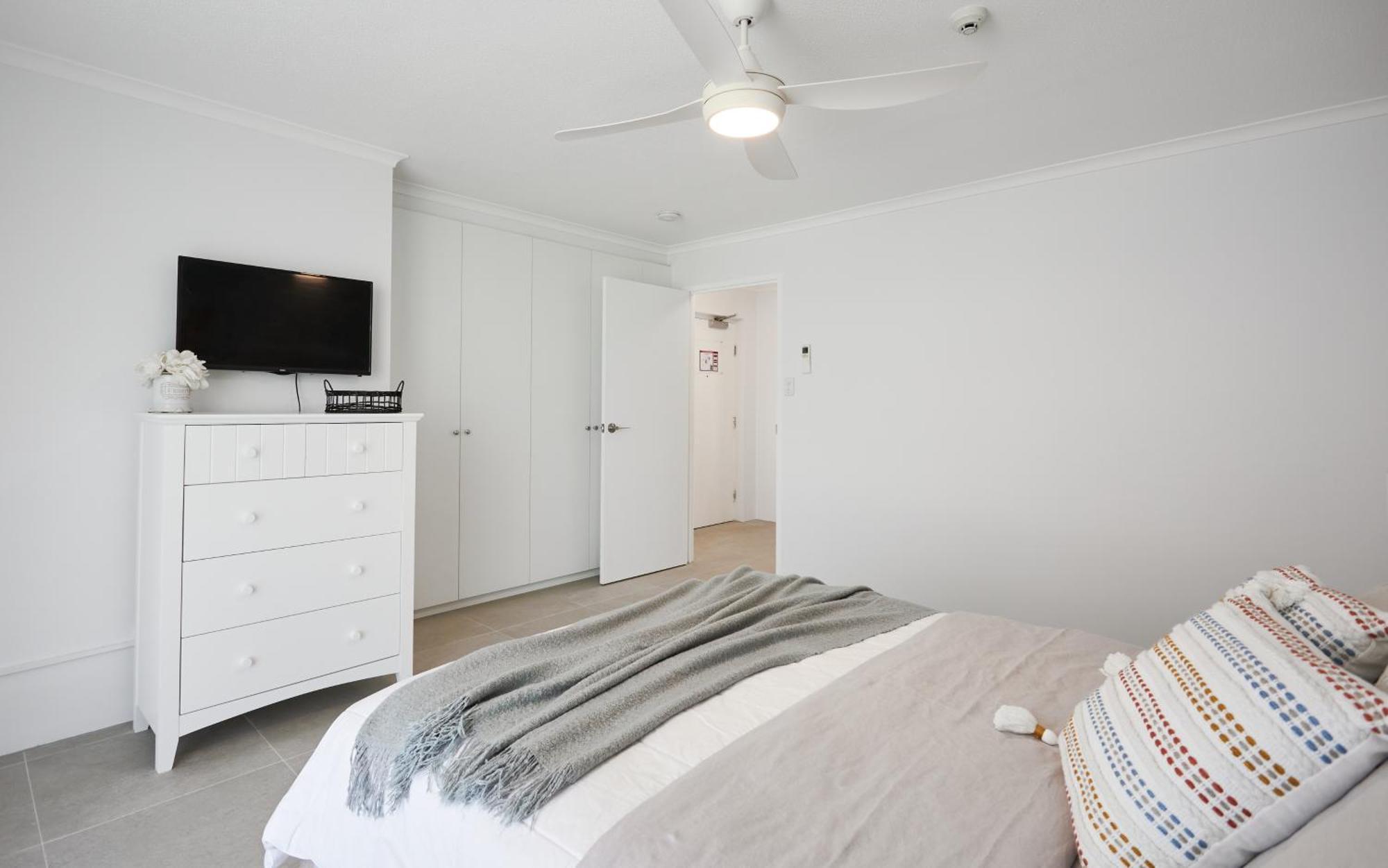 Seacrest Beachfront Apartments Surfers Paradise Gold Coast Exterior foto