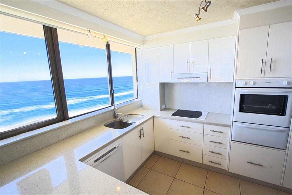Seacrest Beachfront Apartments Surfers Paradise Gold Coast Exterior foto